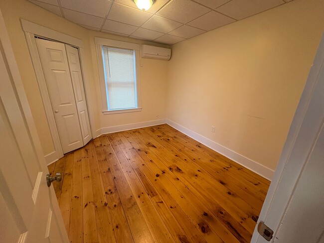 20 N Main St Unit 1 Left