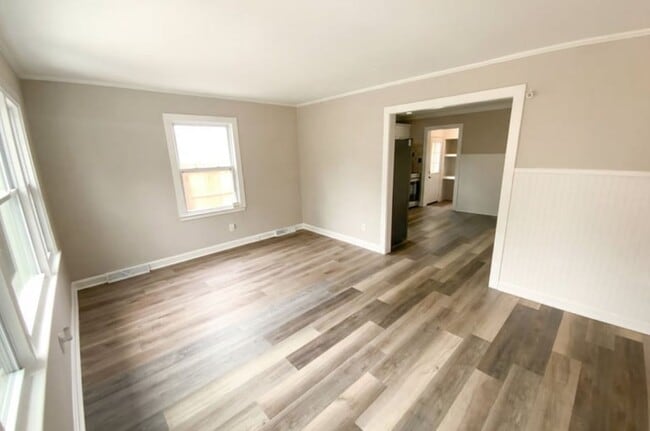 Photo - 2122 Kilborne Dr