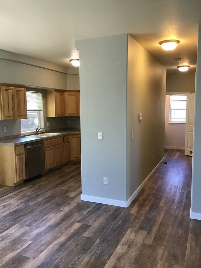 Photo - Large Home in NE Redmond