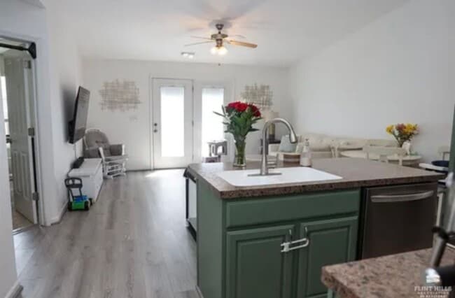 Photo - ADORABLE DUPLEX CLOSE TO EISENHOWER M.S!