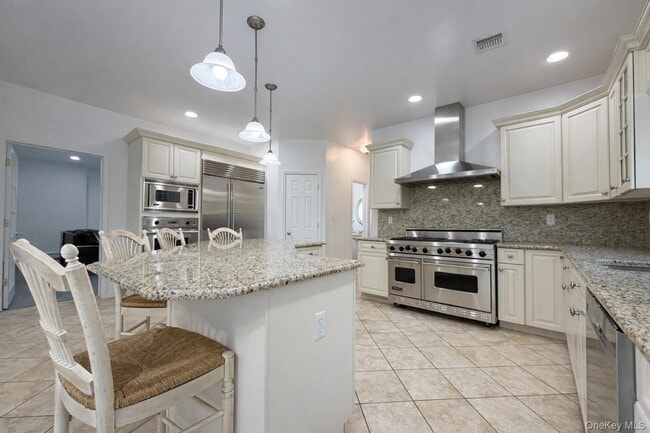 Photo - 12 Fortune Way