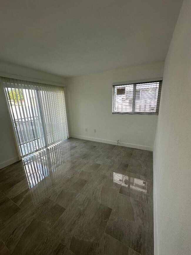 Photo - 745 82nd St Unidad 1
