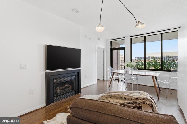 Photo - 851 N Glebe Rd Unidad 915