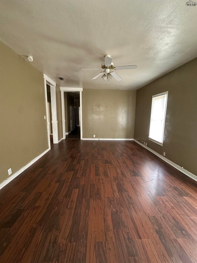 Photo - 2012 Monroe St