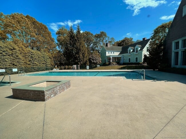 Photo - 77 Havemeyer Ln Condo Unit 63