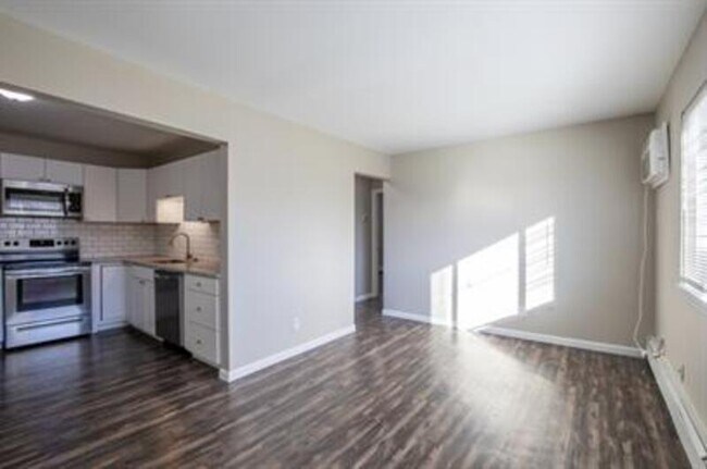 Photo - 1778 Goddard Rd