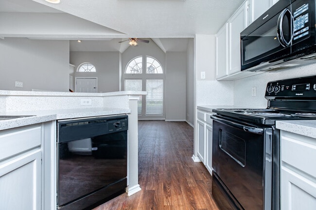 Plano Park Townhomes