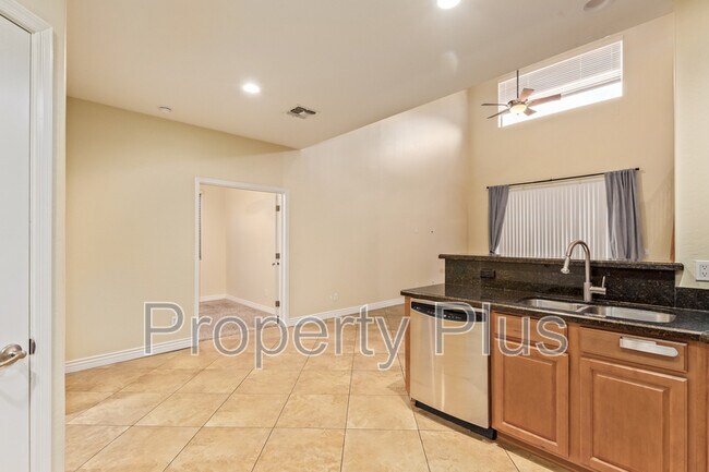 Photo - 8355 W Molly Ln