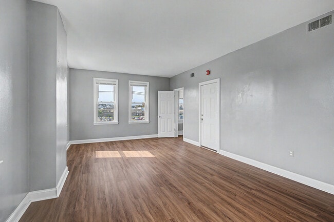 Photo - 1177 North Ave Unit 3rd Floor