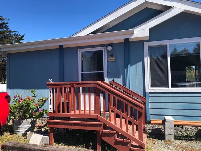 Building Photo - 54515 Beach Loop Rd Unit 1 Rental