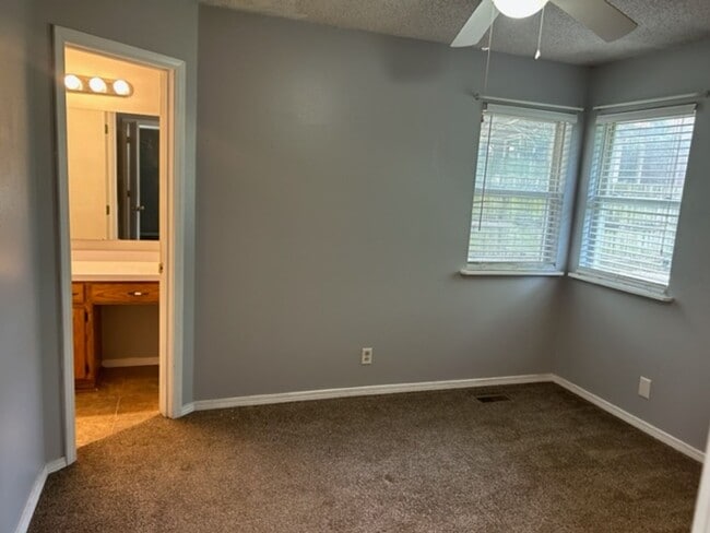 Photo - Cozy 3 BEDROOM 2 BATH FOR RENT IN JOPLIN-$1200 RENT-$1200 DEPOSIT
