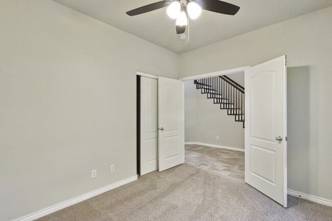 Photo - 5552 W 29th St