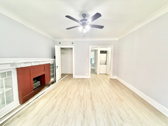 Photo - Beautiful 1 Bed 1Bath in the Andersonville area Unit 1N
