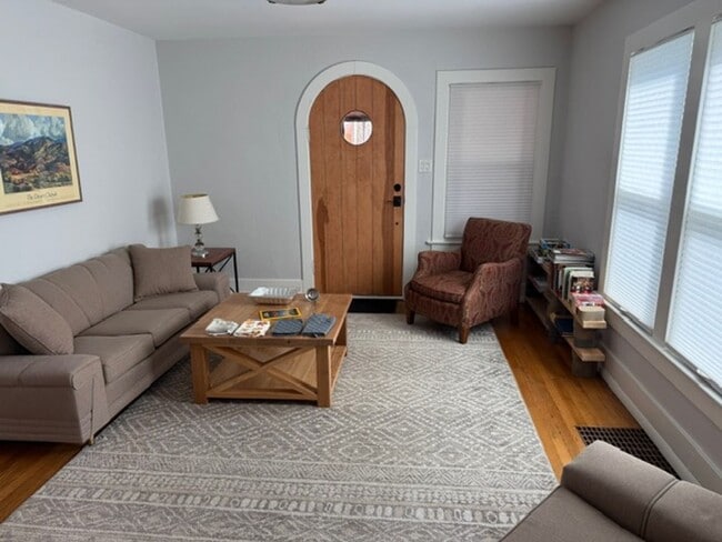 Photo - Gorgeous 2 Bedroom in Old Colorado City