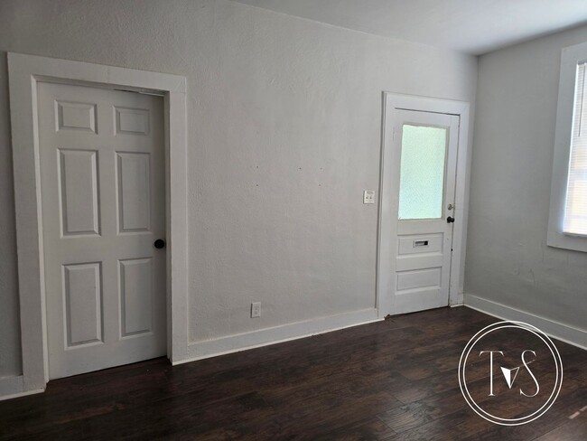 Photo - RATE DROP ALERT! (was $1945/month)