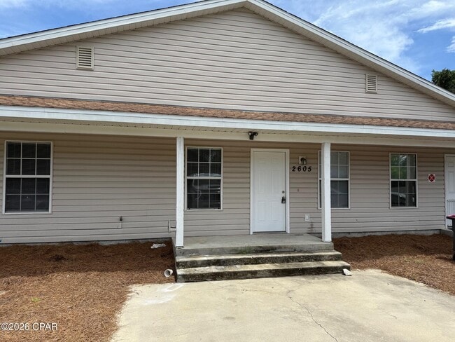 Building Photo - 2607 Lagoon Knoll Dr