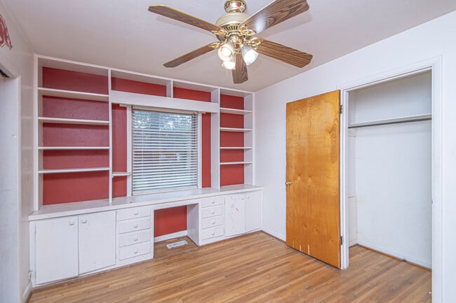 Photo - 3813 Hillside Dr