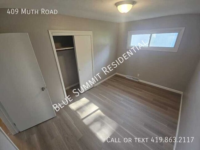 Photo - 409 Muth Rd