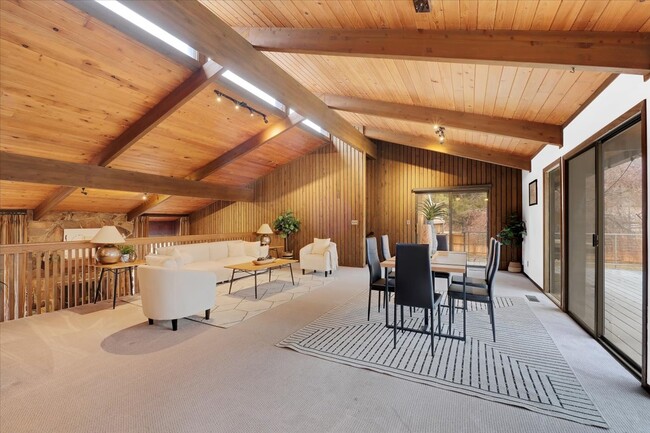 Photo - 980 E 1800 N