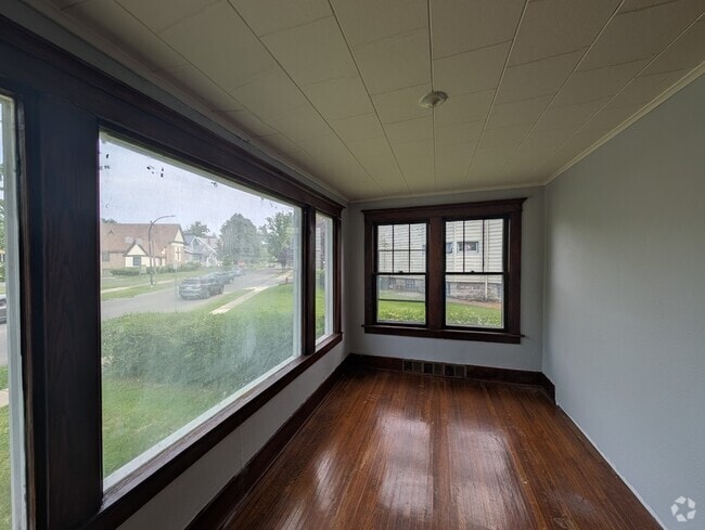 Building Photo - 188 Englewood Ave Unit #1 Rental