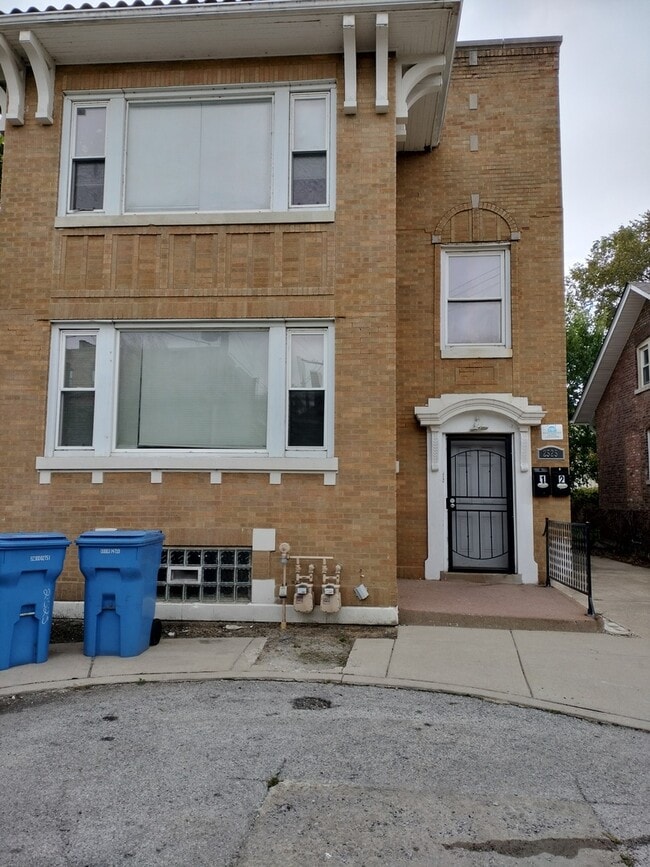 Photo - 2525 E 72nd Pl