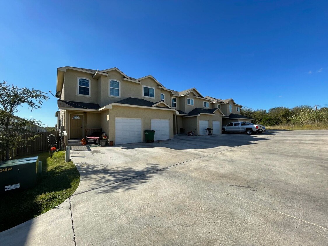Town home for rent - Town home for rent