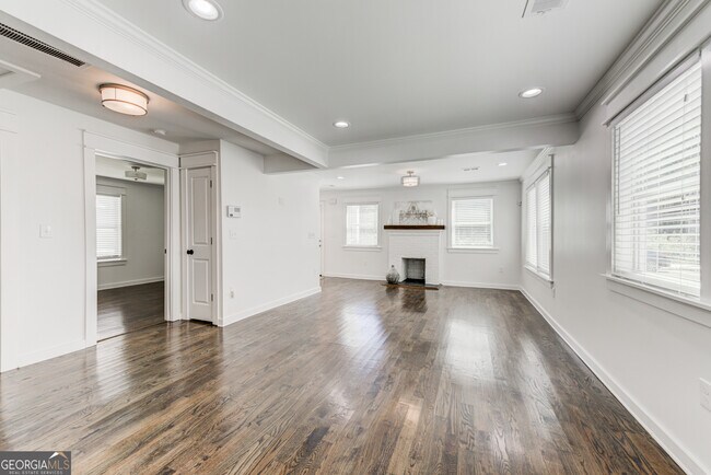 Photo - 456 Griffin St NW