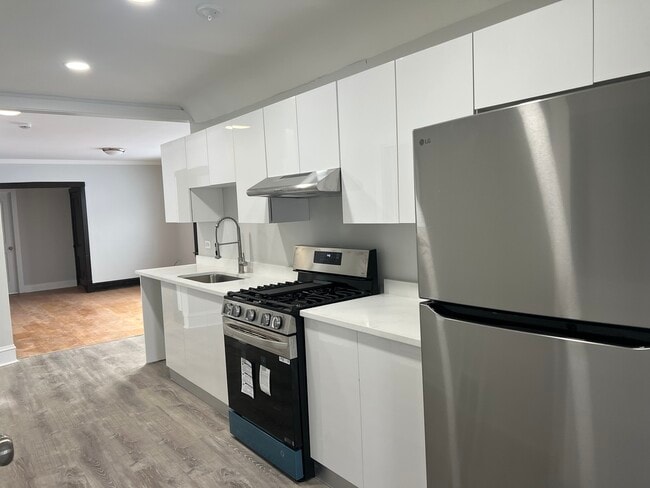 Photo - 4218 N Monitor Ave Unidad 2