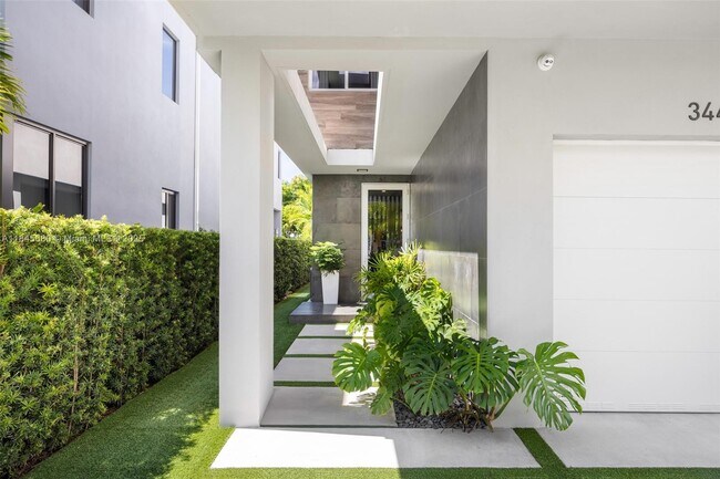 Photo - 3442 Day Ave