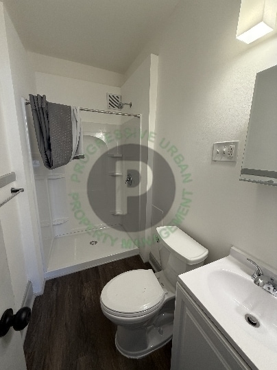 2002 Chesterland Ave Unidad 4
