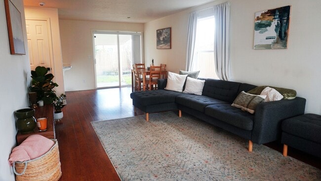 Photo - 4398 Northside Dr NE