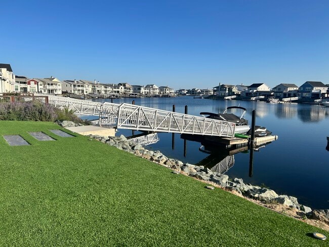 Building Photo - 21 Seaward Ct