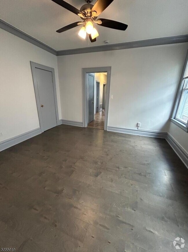 Building Photo - 407 Springdale Ave Rental