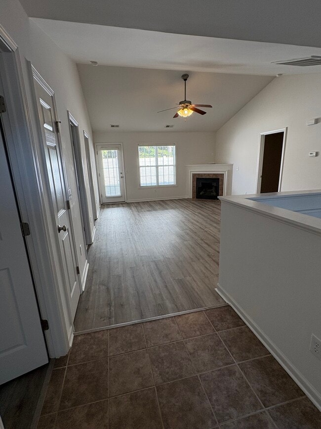 Photo - 5638 Roundup Cir