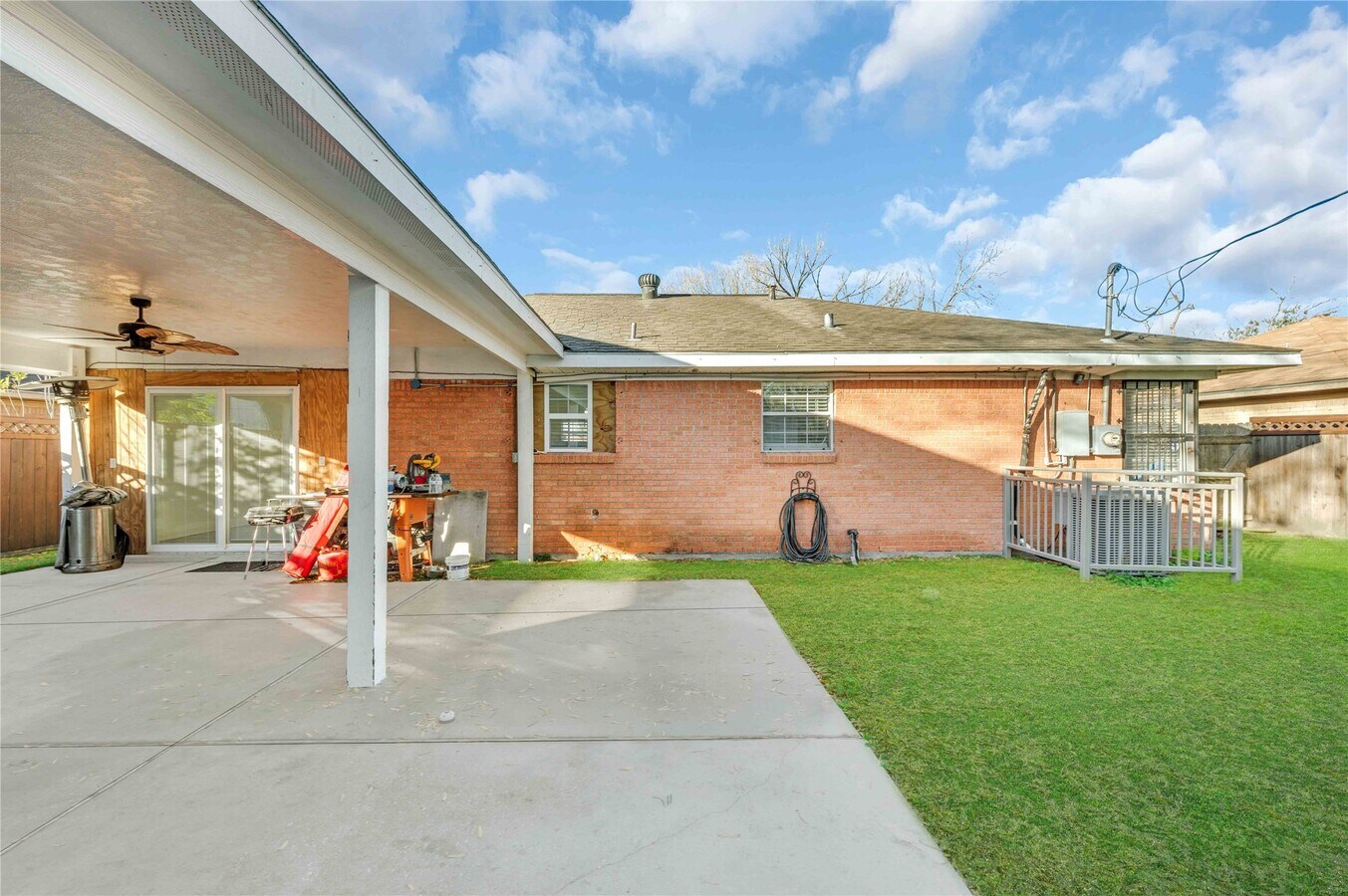 Photo - 6014 Belarbor St