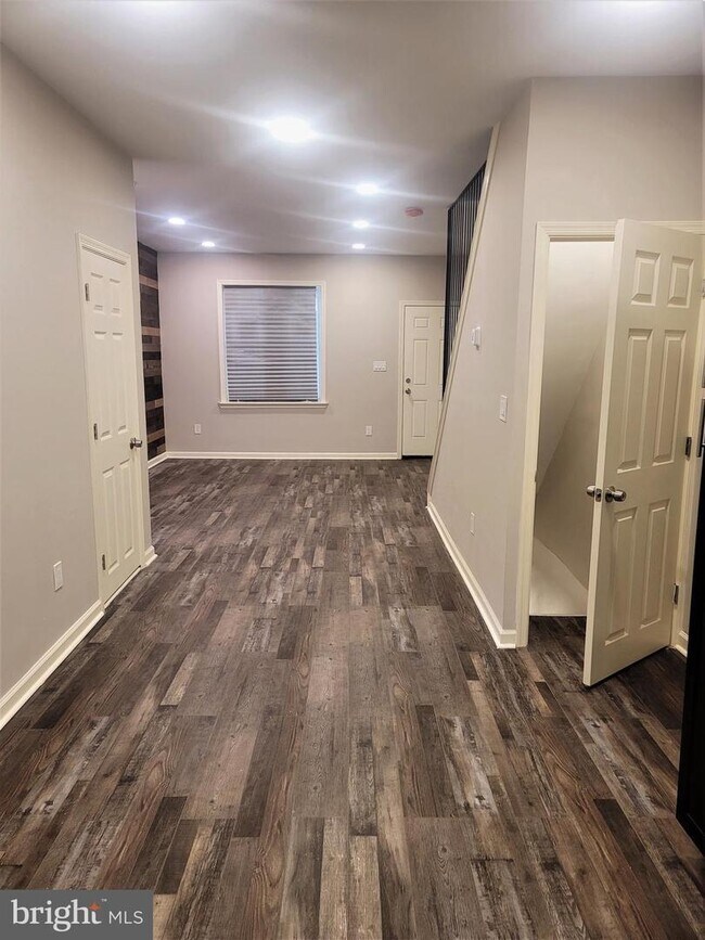 Photo - 3119 N Judson St