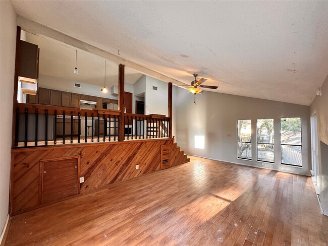 Photo - 3211 Keller St