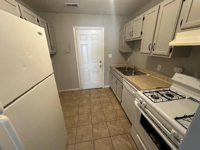 Photo - 3925 Overland Hts