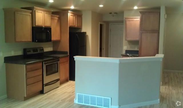 Building Photo - 3 bedroom in Billings MT 59105 Rental