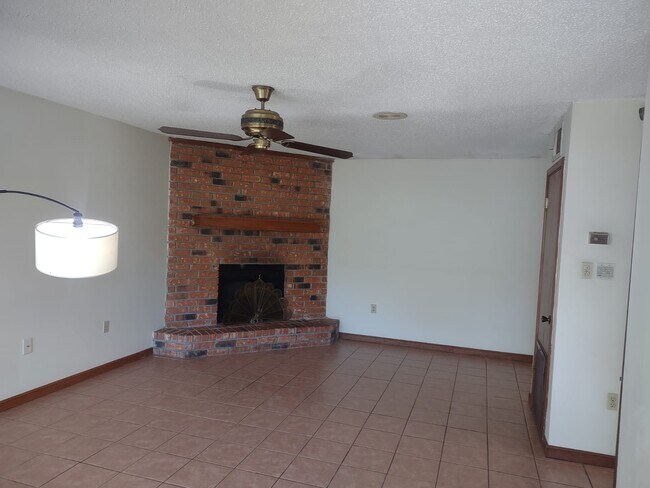 Photo - 7912 Bles Ave Unit A