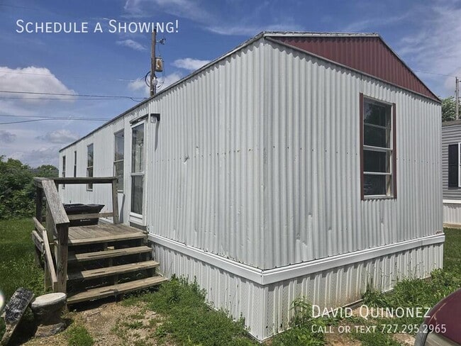 Photo - 221 Eastwood Dr