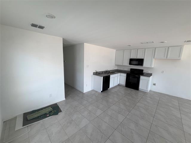 Photo - 153 Thresher Ln