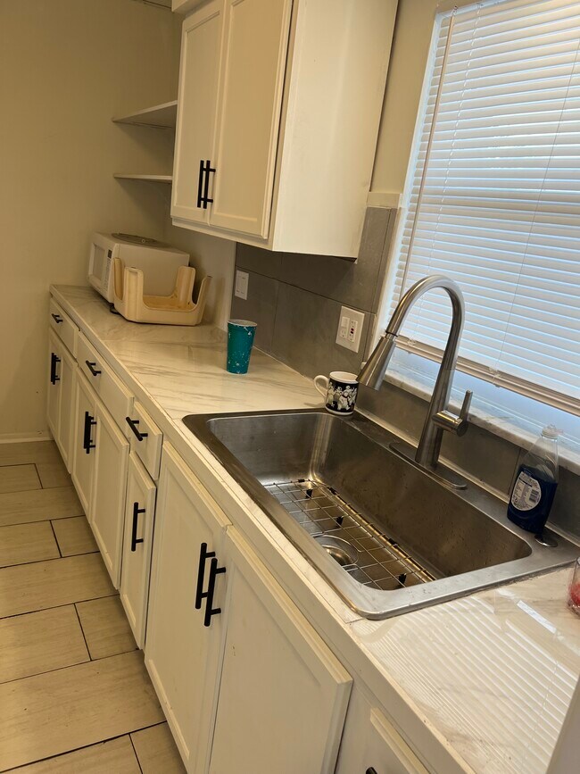 Photo - 3136 Harbor Blvd Unidad 2B