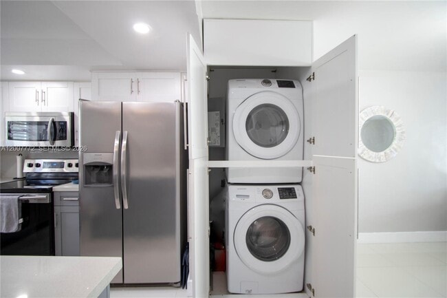 Photo - 2117 NE 123rd St