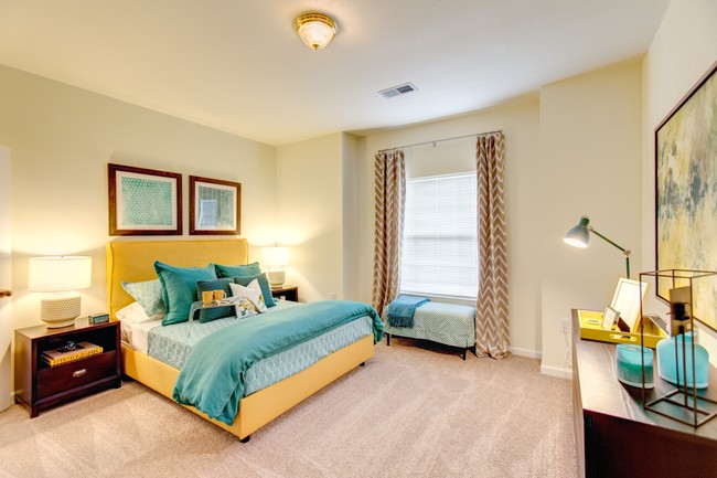 Crowne Polo