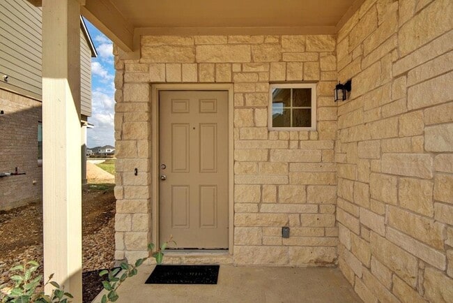 Photo - 413 White Steppe Way