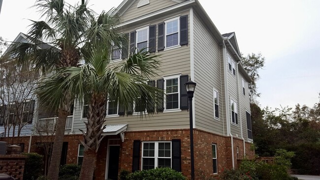 Four bedroom 10 minutes from the beaches o... - Four bedroom 10 minutes from the beaches o... Townhome