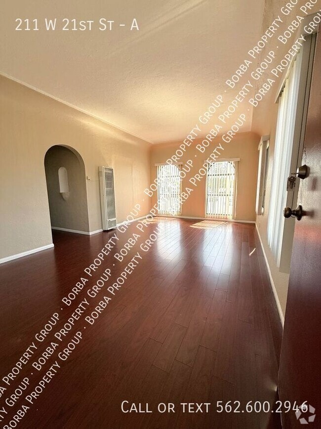 Building Photo - 211 W 21st St Unit A Rental