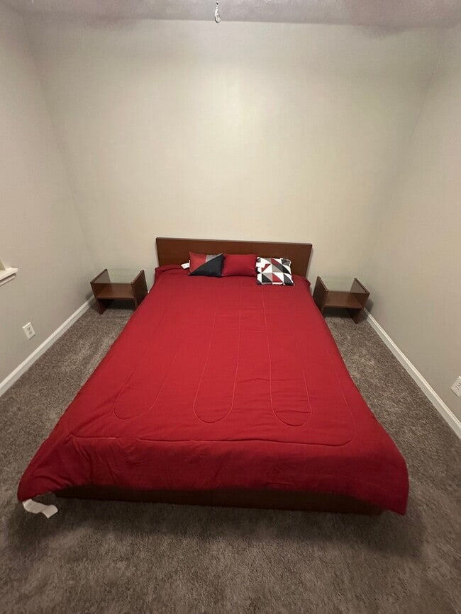 Photo - 1 Rainbow Dr