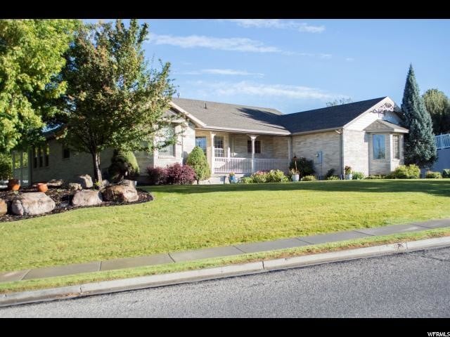 Photo - 1645 E 3100 N